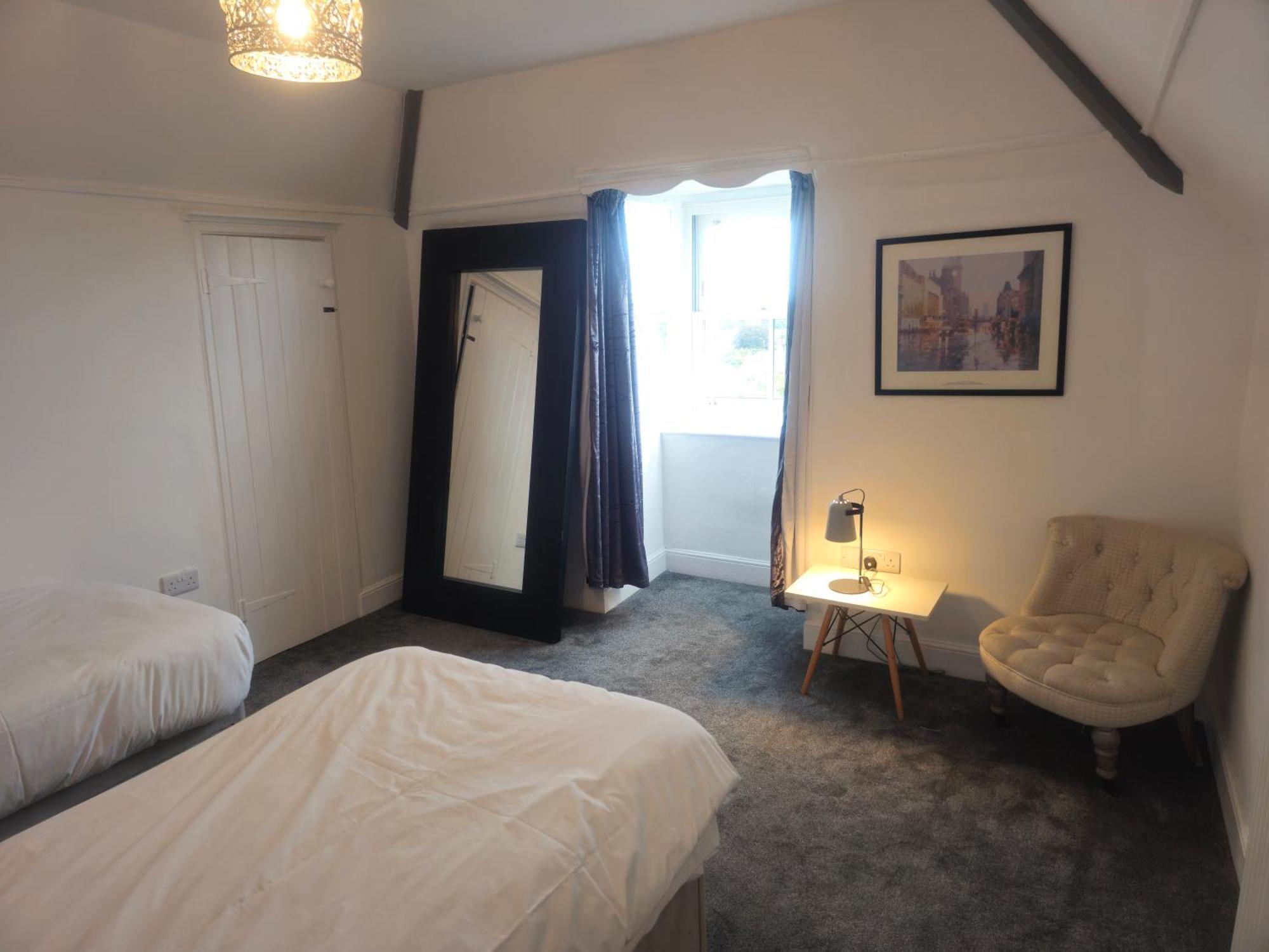 Exquisite 10 Bed Villa Hot Tub And Games Room バーンスタプル エクステリア 写真