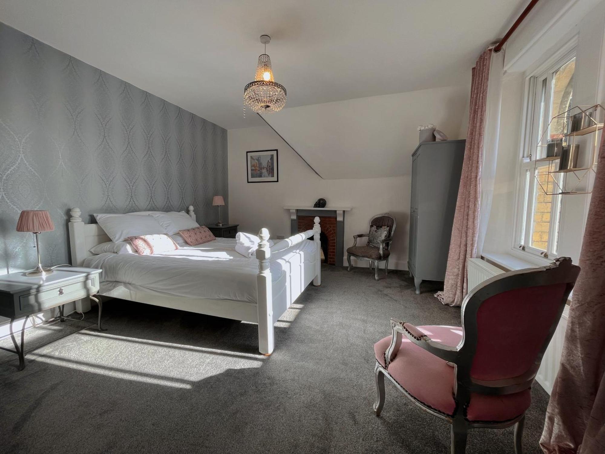 Exquisite 10 Bed Villa Hot Tub And Games Room バーンスタプル エクステリア 写真