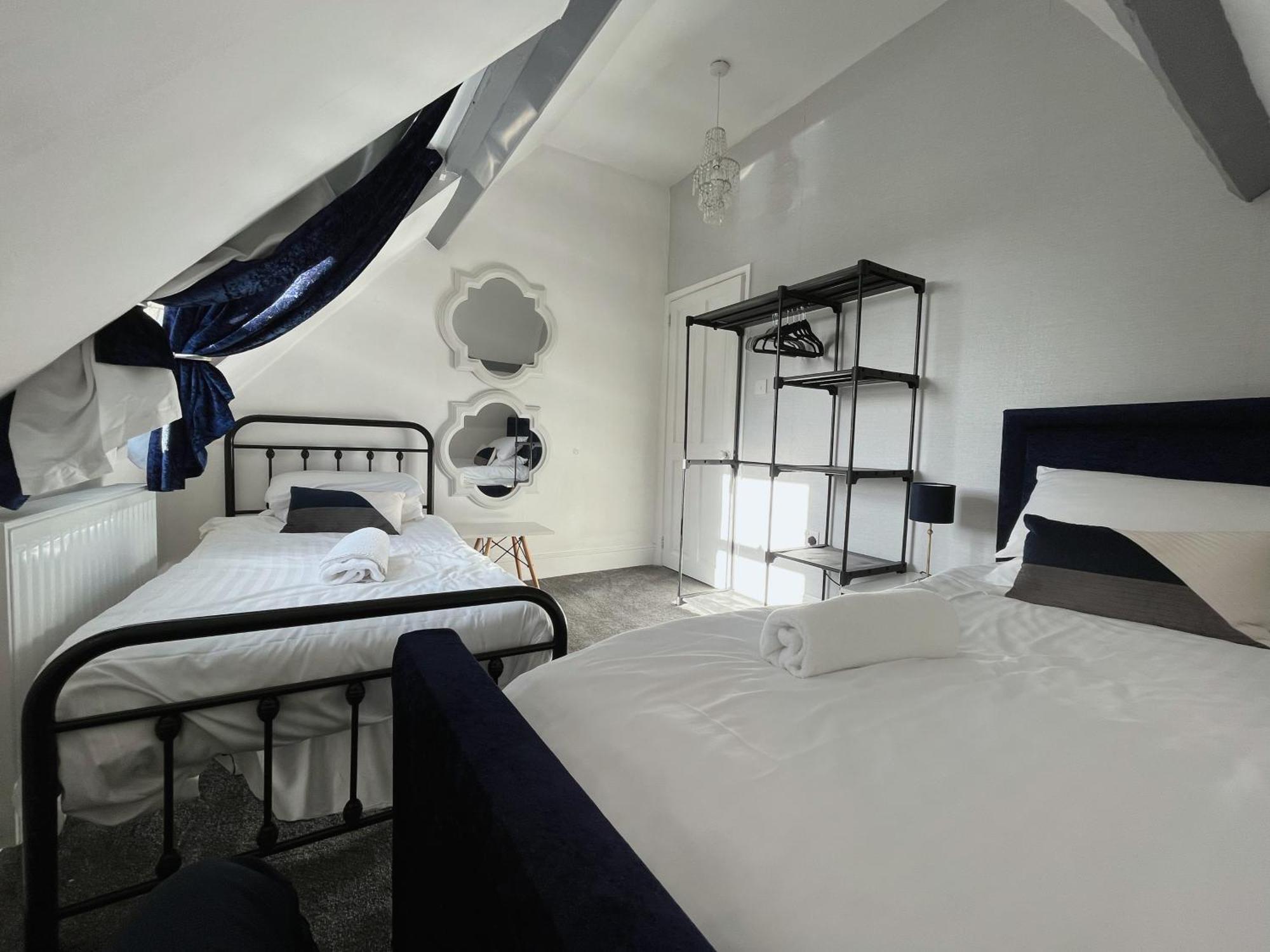 Exquisite 10 Bed Villa Hot Tub And Games Room バーンスタプル エクステリア 写真
