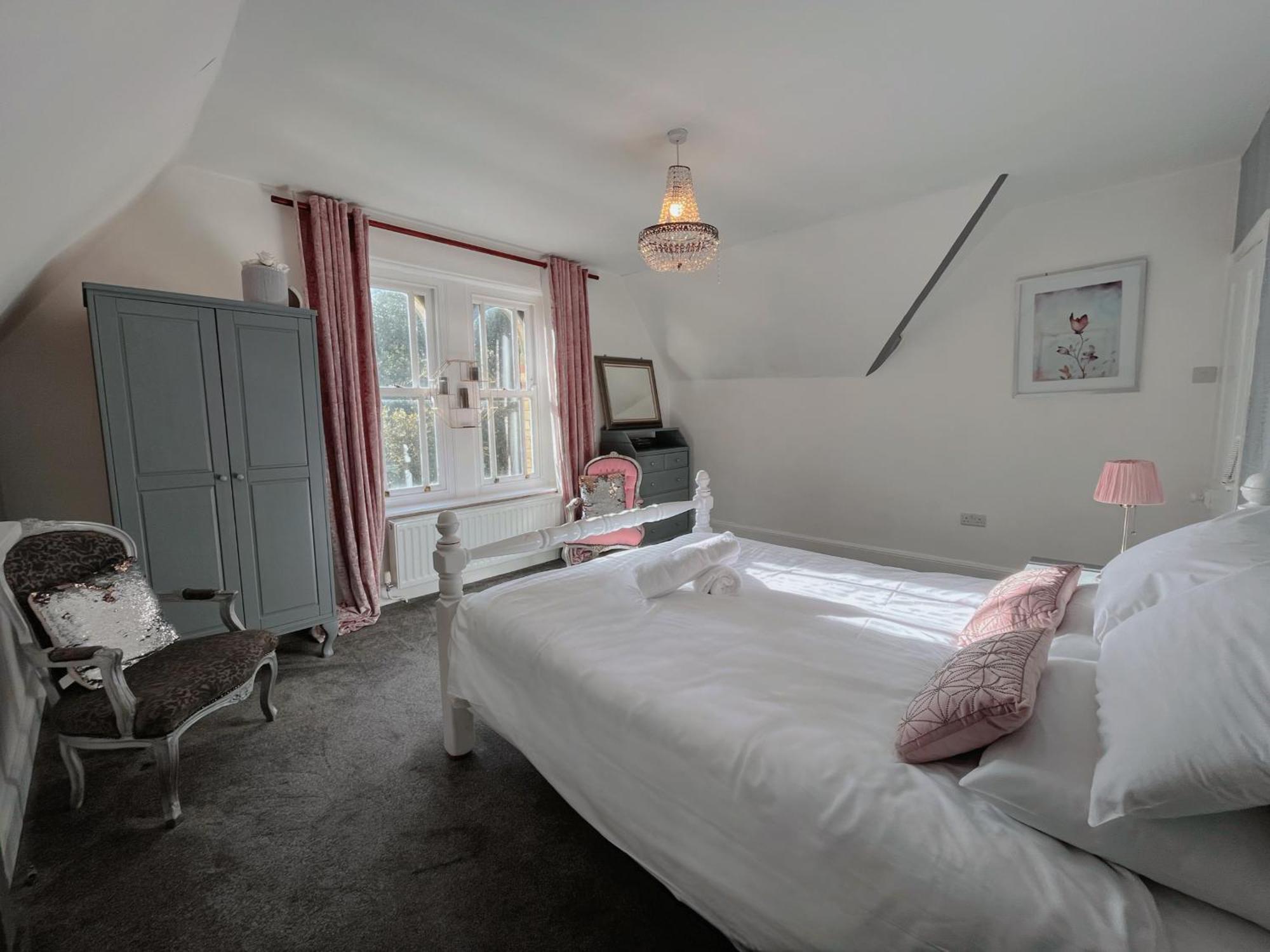 Exquisite 10 Bed Villa Hot Tub And Games Room バーンスタプル エクステリア 写真